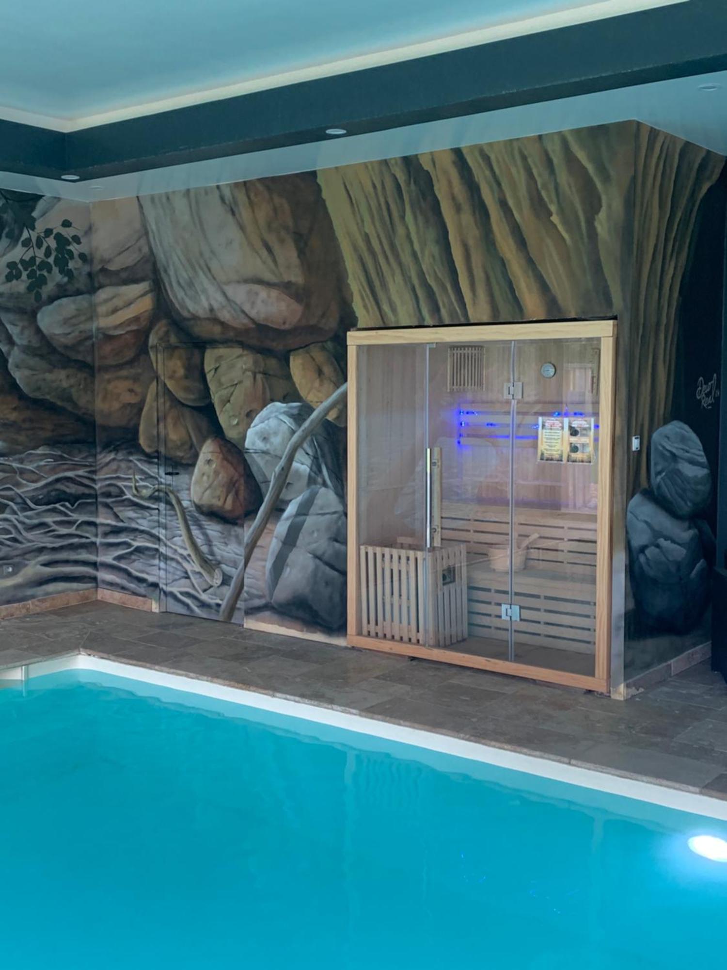 Cottage Piscine Interieure31Degres Zoo La Fleche24H Du Mans Clermont-Creans Exterior foto